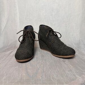 TOMS Desert Wedge Heel Ankle Bootie Olive Herringbone Lace Up Oxford Shoes